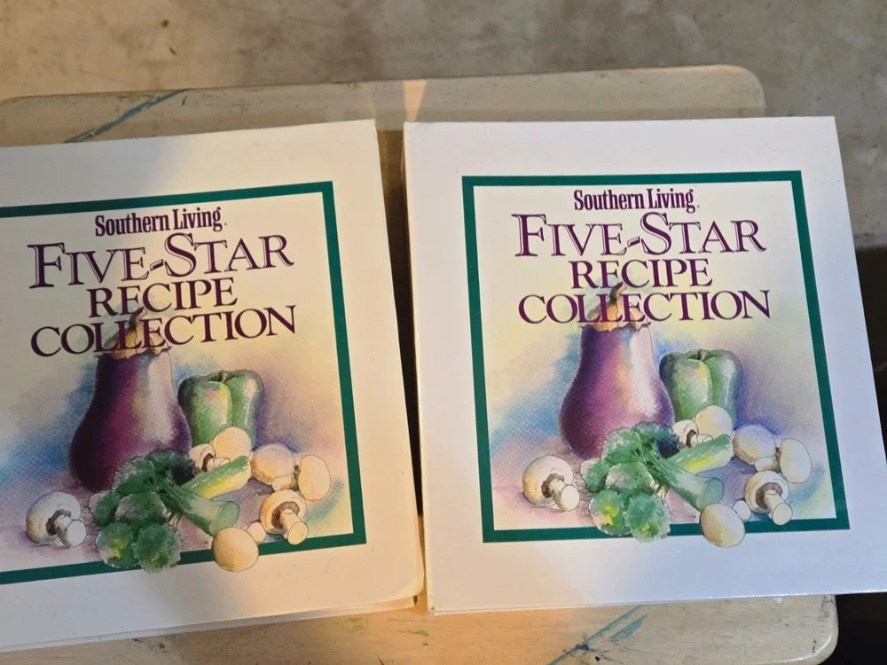 Southern Living Vols 1 & 2 Five-Star Recipe Collection 3 Ring Binders